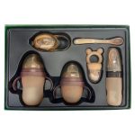 8 piece newborn gift set